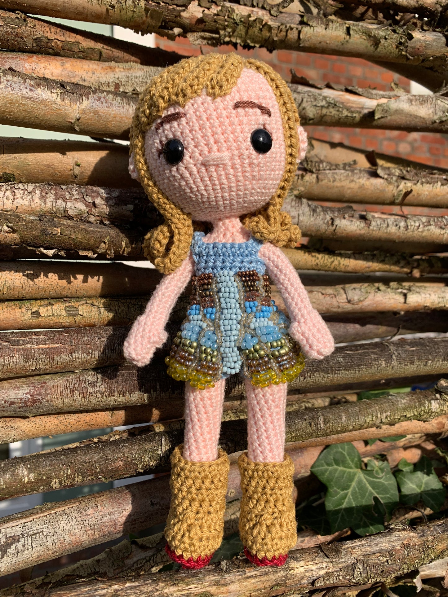 Mini Taylor - Lover crochet doll